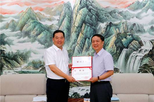 说明: //news.zhibocn.net/__local/6/FD/7D/962EB16AAB5BCA002FCFE460B9A_16FDAD9E_28568.jpg